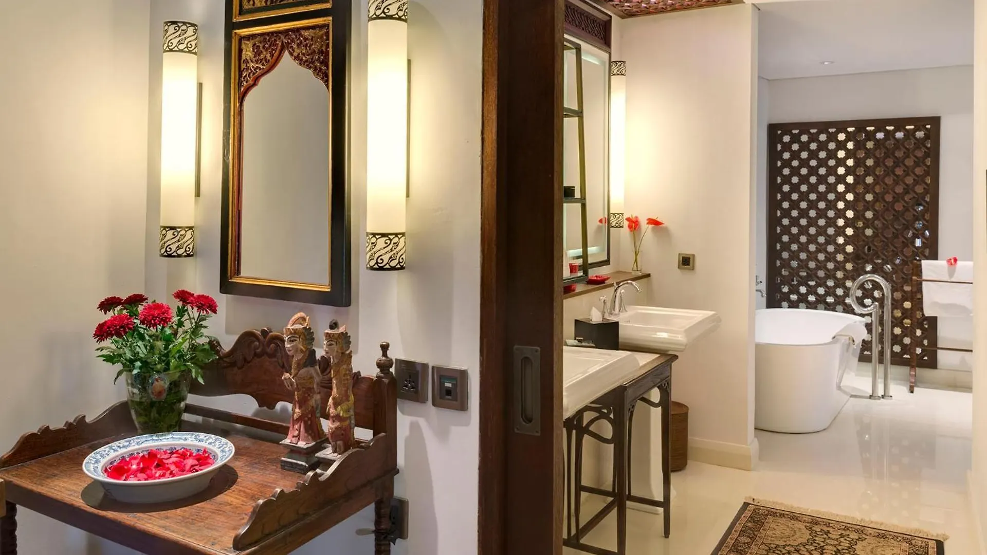 Des Indes Villas Seminyak  Indonesia